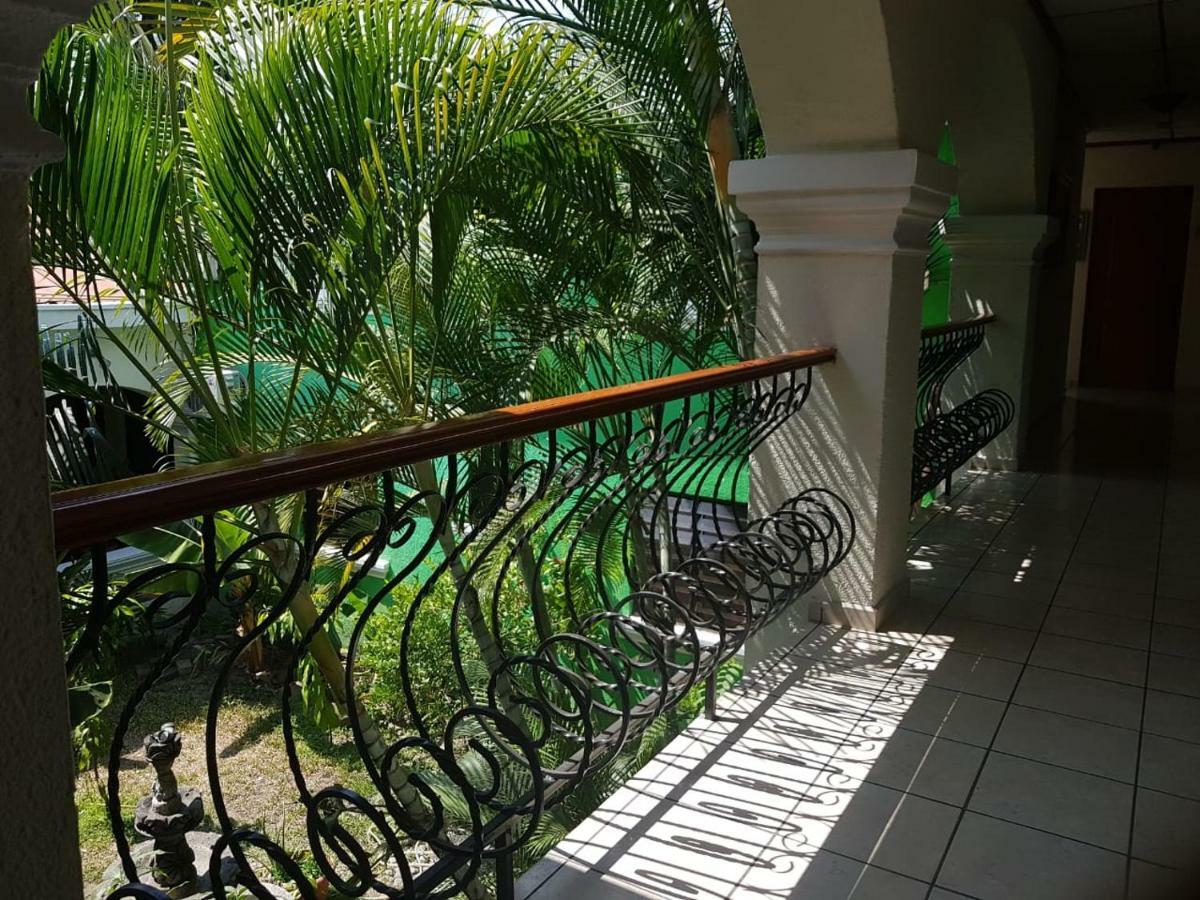 Hotel Villa Serena Escalon San Salvador Exterior foto